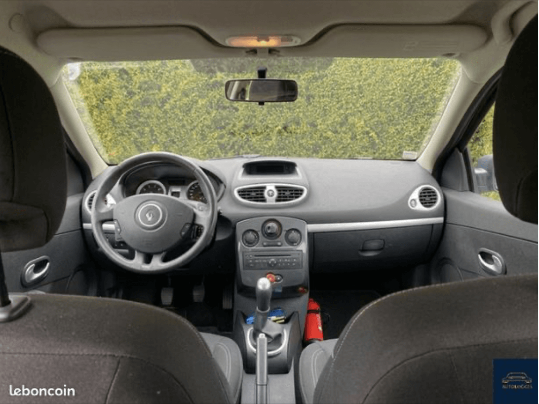 Renault Clio 3 II CLIM PREMIERE MAIN — vue 4