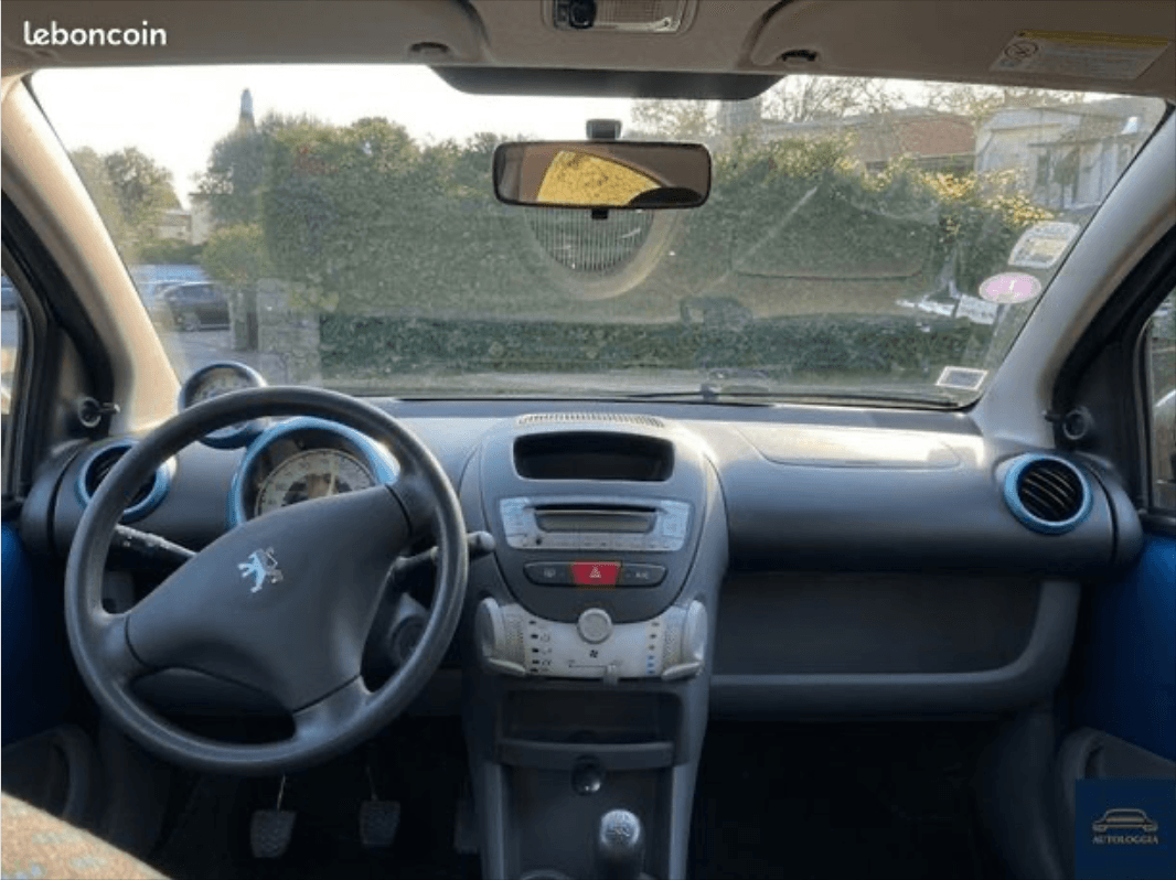 Peugeot 107 5P CLIM — vue 4