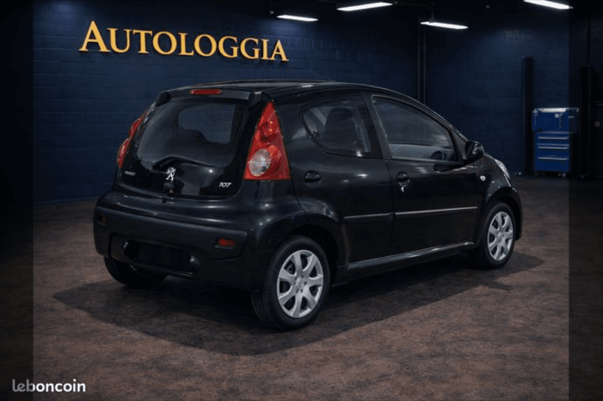 Peugeot 107 5P CLIM — vue 3